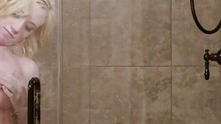 [Không kiểm duyệt] Nữ thần Dudu nổi tiếng và quyến rũ trên nền tảng Yizhibo, người bán chân lụa và đôi chân đẹp, đã gửi một video phúc lợi một kèm một cho những người hâm mộ giàu có của mình, quá lớn và quá phấn khích. Lần đầu tiên cô ấy để lộ âm hộ và sờ vào âm hộ đen của mình