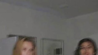 Gấu học chuyên ngành tâm sinh lý nhờ anh trai thực hành