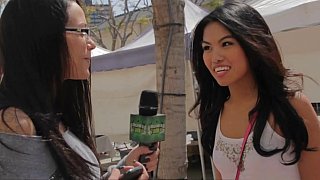 Nuôi dưỡng cháu gái dễ thương chỉ để địt