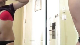 Trong chuyến đi giã ngoại gia đình, bồn chứa tinh của anh trai gạ phang tôi khi anh trai đã say mèm