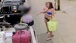 Ngày 12 tháng 7 năm 2023_Cô bé hồng