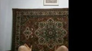 Cô ấy trông giống như một người nổi tiếng trên mạng lai, cao 1,73 mét, với vòng eo thon, ngực lớn, đôi chân dài và thân hình tuyệt đẹp...