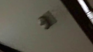 Chị họ về quê chơi tự sướng bị thằng em họ ngây ngô nhìn thấy