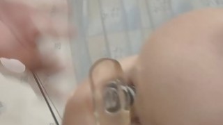 Anh chàng may mắn và cô hàng xóm dâm đãng