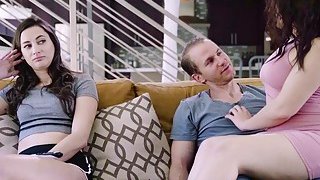 Thất tình được em đồng nghiệp an ủi khi đang say xỉn