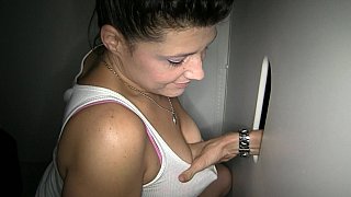 Bố Gã chồng tình cờ nhìn thấy người yêu của con trai thẩm du và cái kết …