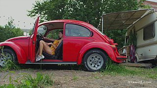 Thanh niên trúng số khi bố tái hôn với gia đình đông thành viên