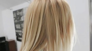 Anh trai trộm nhìn quần lót em kế đang ngủ bị phát hiện và cái kết