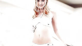 KTV gợi cảm, cô gái học đường trong sáng cắm máy rung và hát