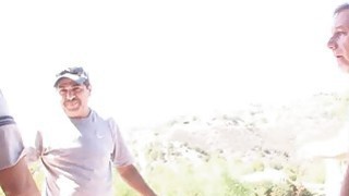 Cùng em đồng nghiệp đụ nhau trên công ty cho tiết kiệm