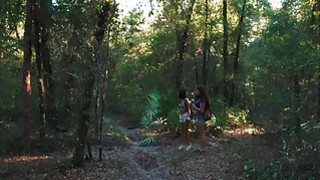 Bịt mắt em gái rồi lừa bú buồi cực đã