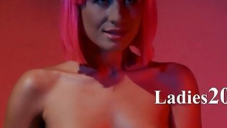 Lồn tốt bụng bị gã nhà sát bên ghê tởm chuốc thuốc kích dục