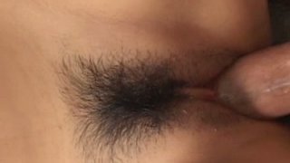 Bố đột ngột qua đời để lại cậu con trai nghiện tự sướng sống với má kế