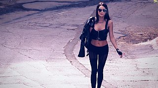 Đụ nhau say đắm với hàng xóm - Tự làm