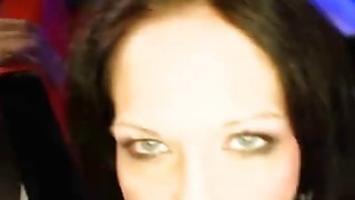 Vợ của anh trai nửa đêm qua thăm em chồng