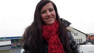 Toàn bộ góc nhìn thứ nhất đưa bạn đến với những cô người mẫu mặc tất và có đôi chân đẹp