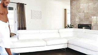 LULU-234 Không thể cưỡng lại sự khiêu khích vô thức của cô dì to con mặc quần tất đen, thằng cháu trai lập tức quan hệ với cô bằng một cái piston sống động và khiến cô ấy xuất tinh