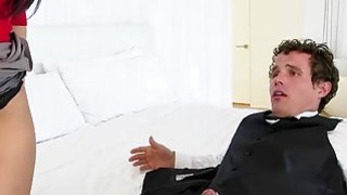 Em kế mượn laptop xóa nhầm bài tập của anh trai và cái kết