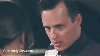 Sáng sớm mệt cô bé với bạn trai cuồng dâm