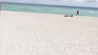 Cô nàng đáng thương bị tên tội phạm mới ra tù ép làm tình vì quá hấp dẫn