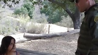 Con trai mới cưới Cô vợ bố đã bắt đi làm ăn để ông ở nhà Trả bài con dâu