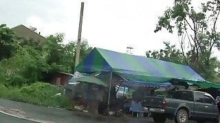 Lấy lòng sếp bằng cách kỳ cọ con cu sạch sẽ