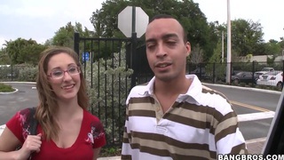 Sau đó Opal bị năm gã đàn ông cưỡng hiếp tập thể và xuất tinh vào âm đạo