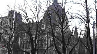 Vợ trẻ chủ tịch phản bội chồng lén ngủ với PT