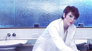 Cô dì 50 tuổi này không muốn cô đơn và muốn học cách tìm người yêu