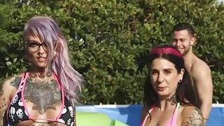 Cướp đột nhập trói Chồng yêu cưỡng dục Người vợ xinh ngay trước mặt