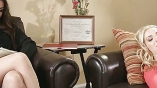 PRED-190 Zhang り込み7日目の Khanだく捜Inspector～ダメよ, Đang trực なのにワタシったら...Phiên bản Manatsu～ Kimishima Misaki