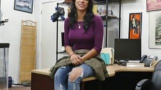 ông xã bất lực nhìn vợ bú củ khoải cho sếp