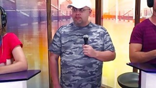 MUKC-042 Một thần tượng underground dễ thương khiến một ông già phải lòng cô. Kinh doanh gối bí mật ngoài paco. Creampie OK cosplay SEX