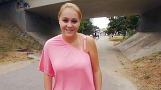 Gạ địt gái lạ lồn đẹp bú buồi chuyên nghiệp