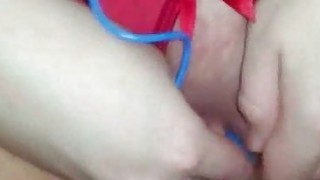 Người đàn ông nằm trên người phụ nữ xinh đẹp và hôn ngực cô ấy - Xem video Blu-ray trực tuyến