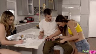 Bà chị dâm và cậu em trai hư hỏng