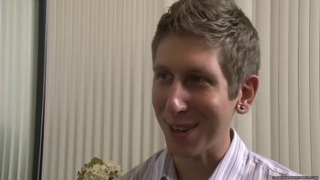 Giúp em kế dọn dẹp nhà cửa nhưng với một điều kiện