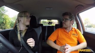 Tiệc ngủ của chị gái và đám bạn