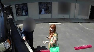 Phun sữa chua như mưa lên mông bạn gái