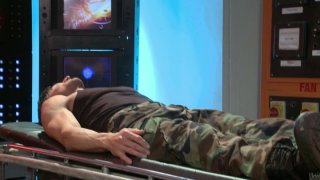 Nam sinh nhát chết để người yêu bị đại ca địt toác lồn