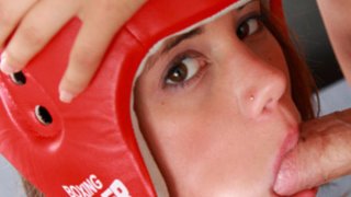 Em gái kế gợi cảm cho tôi buổi sáng vui vẻ thủ dâm xuất tinh