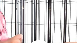 Chị dâu đang nấu ăn thì em chồng lao vào địt luôn trong bếp