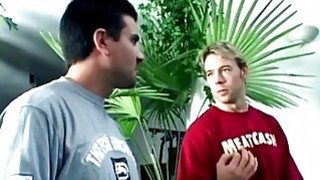 2022.1.10, [Chuyện tình], chương trình buổi chiều, người mới và gia đình tốt, cô gái trẻ đã yêu, hôn và tán tỉnh