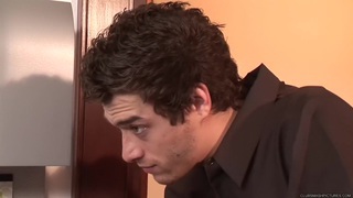 Chồng bỏ bê, vợ được ông chú giúp thỏa mãn cơn nứng lồn