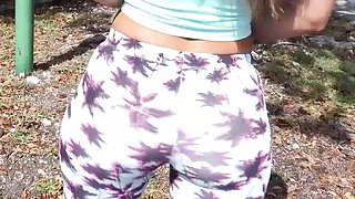 Bú lấy bú để em sò huyết hồng hào không lông