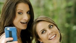 Nữ thư ký bị chịch tơi tả trong một lần đi công tác với sếp