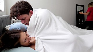 Chuyến đi chơi suối nước nóng với em người mẫu dáng ngon