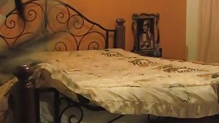 em chỉ đút vào 1cm thôi mà chị xxx