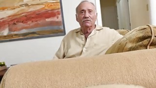 Từ chối kết hôn rồi hối hận, quay lại gạ địt người yêu cũ