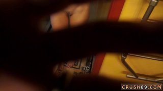 Thạc Sỹ tâm lý học mà hỏi sao các anh không ngã cho được.